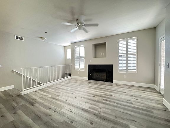 3rd image of 5855 Valley Dr Unit 2132