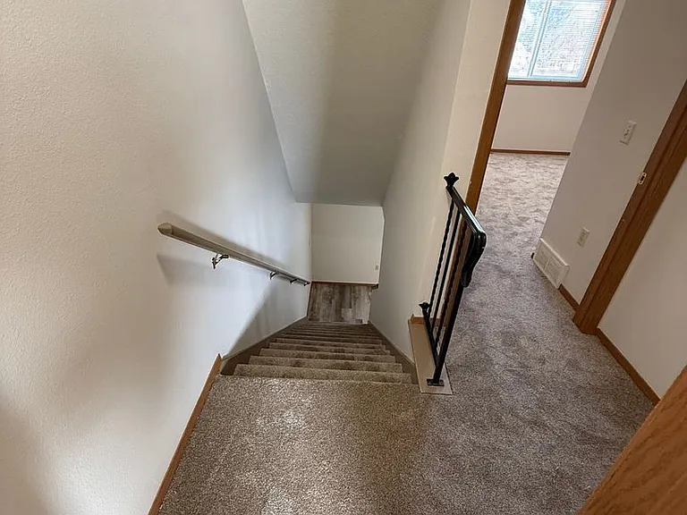 5734 Gables Dr — Photo 6