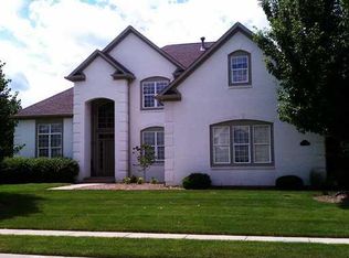 422 N Sapphire Dr, Carmel, IN 46032