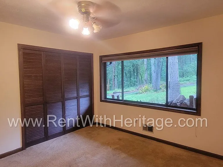1050 Flamingo Dr — Photo 40