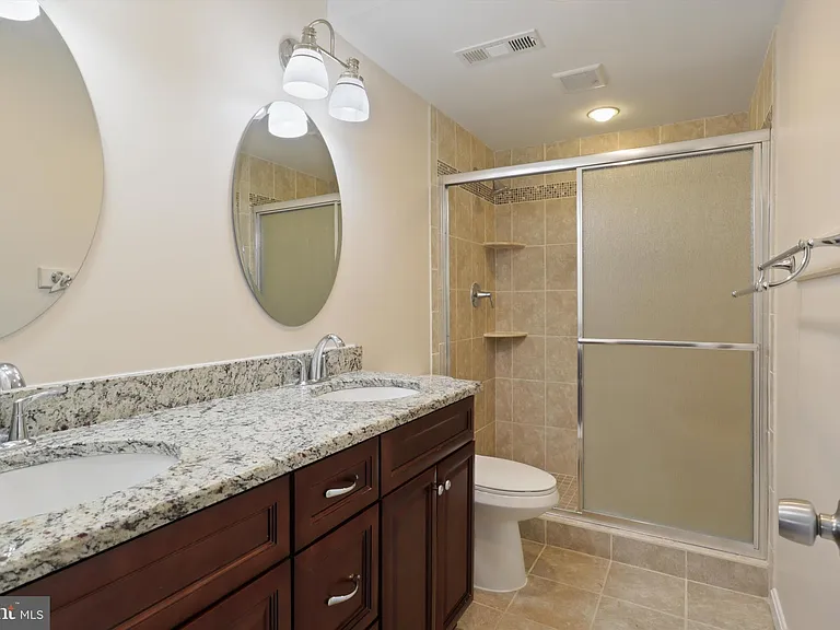 103 Farmington Ln — Photo 31