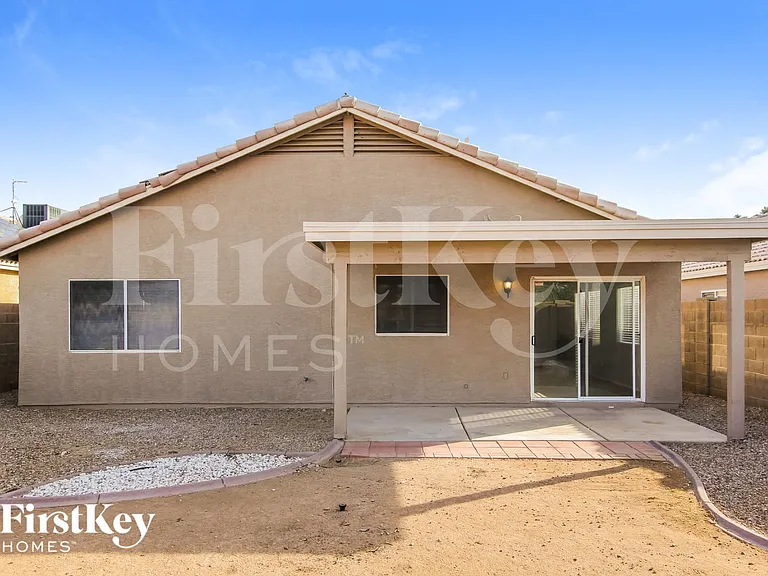 21812 N 36th Ln — Photo 14