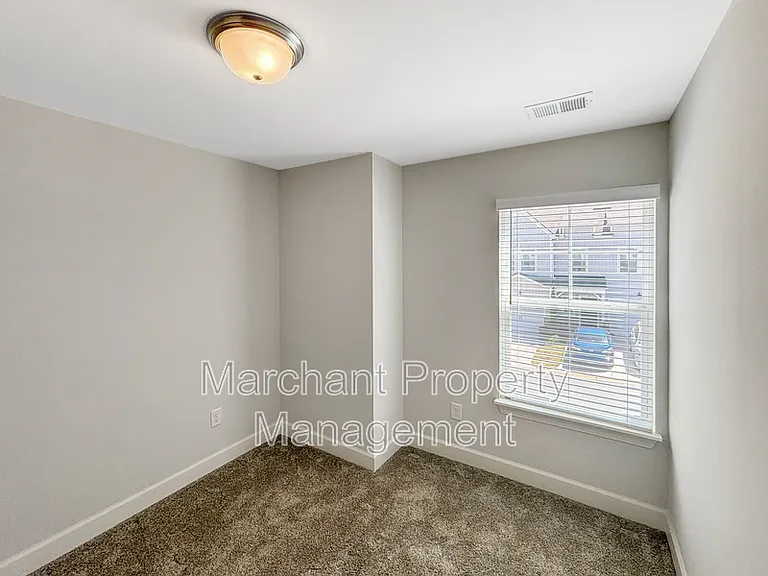 9 Jaycee Ct — Photo 13