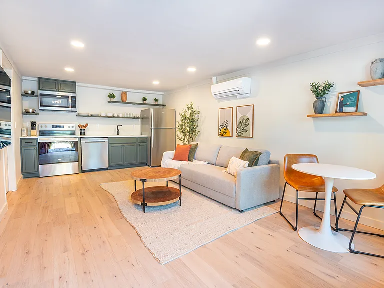 4208 S Rhett Ave #F — Photo 6