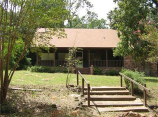 573 Sawmill St, Crockett, TX 75835