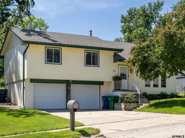 13117 Gertrude St, Omaha, NE 68138