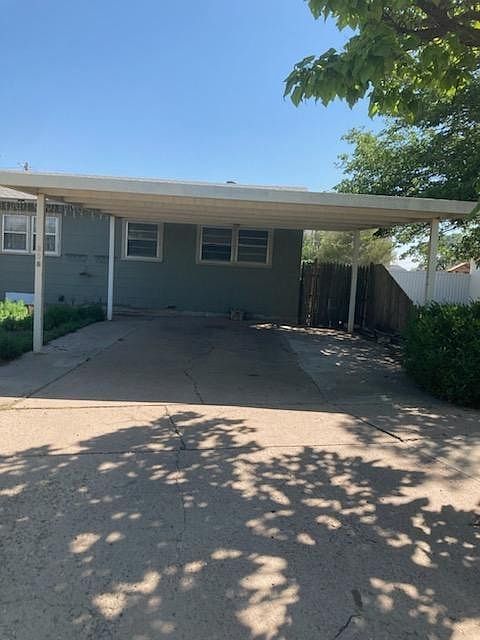 2nd image of 306 E Cedar Ave