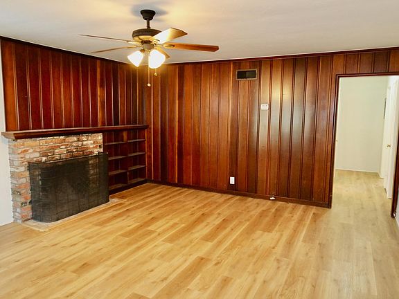3rd image of 1110 Delynn Way