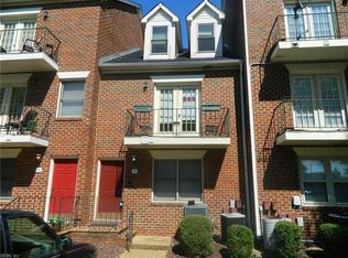 7 Academy Ln, Hampton, VA 23669