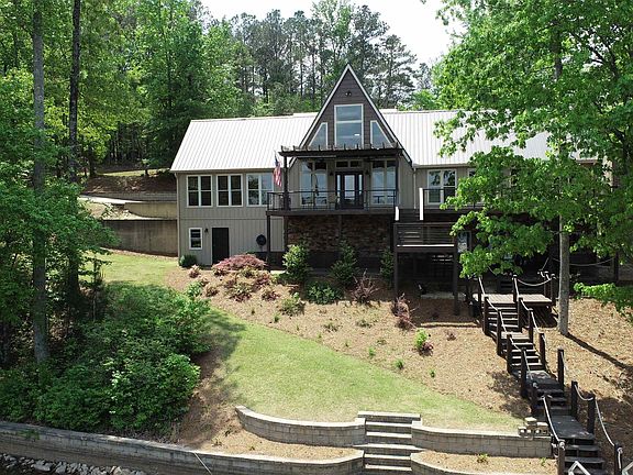 5th image of 205 Dollys Manor Rd