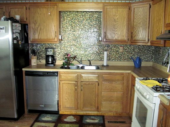 4th image of 242 Bonita Dr
