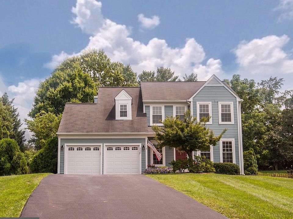 1st image of 3028 Emerald Chase Dr