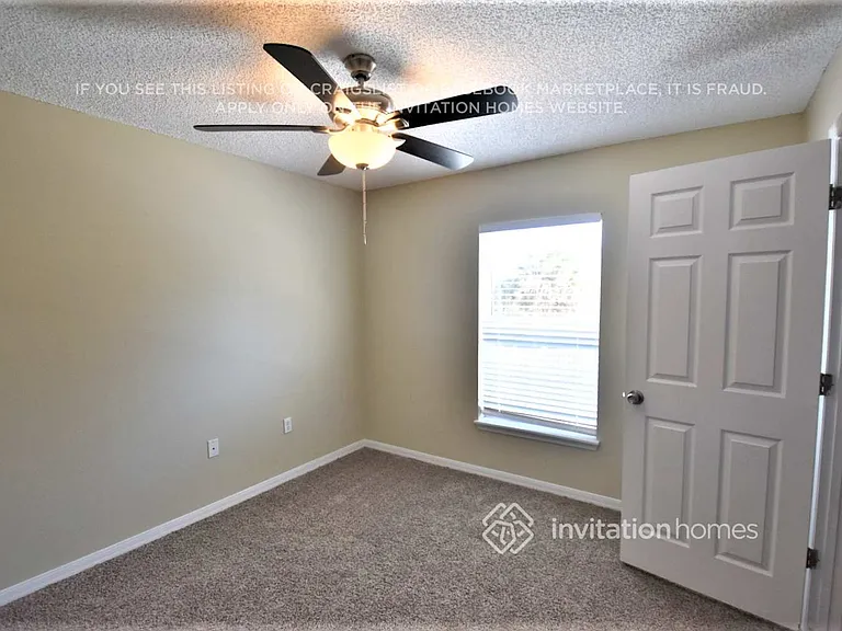 2210 Brookshire Cir — Photo 10