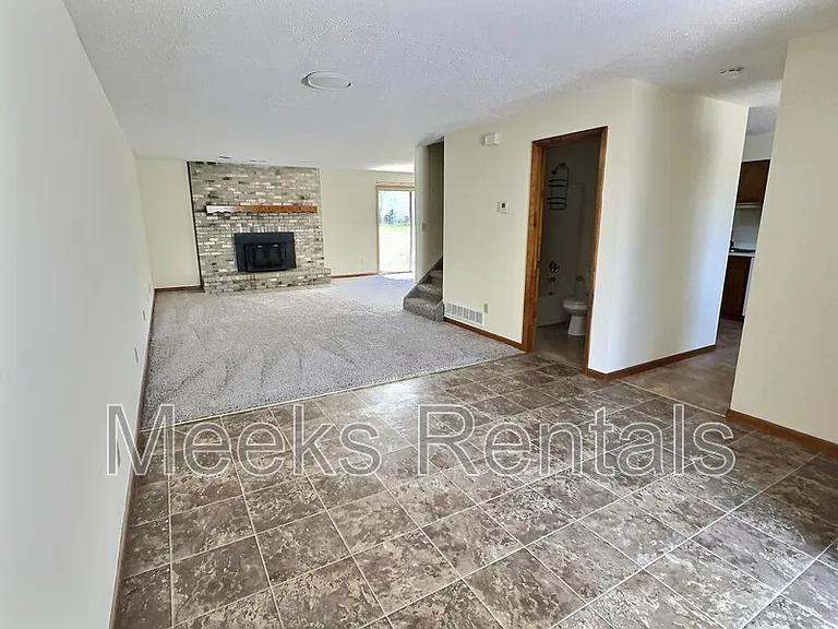 58 Maple Ln — Photo 5
