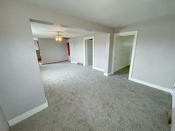 Living Room - Sitting room area at entrance.