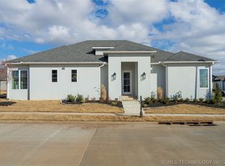 8519 S Phoenix Ave, Tulsa, OK 74132