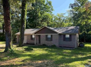 1306 Sparkman St NW, Hartselle, AL 35640