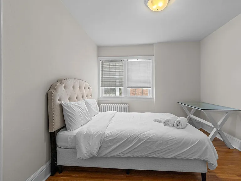 1785 Dupont Ave S #UPPER — Photo 32