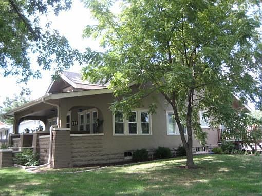 1st image of 406 Beech St