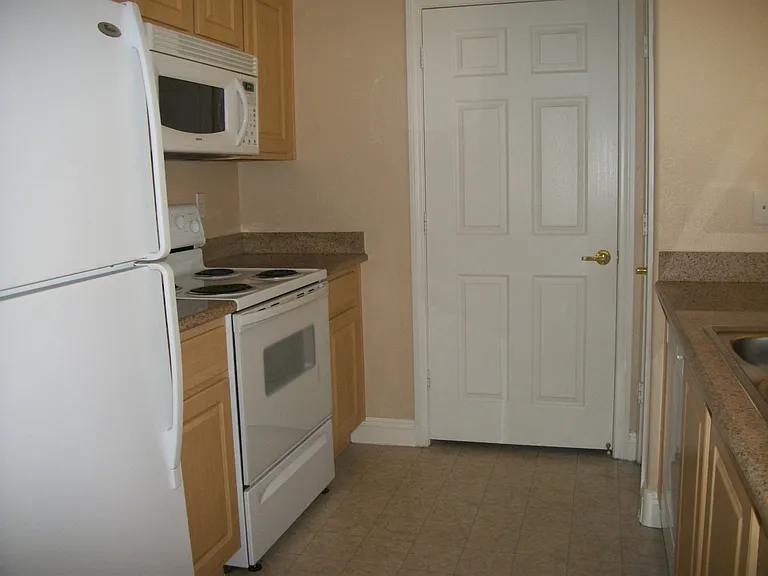 8000 Badura Ave #2094 — Photo 5