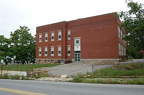 2nd image of 439 Lotz Ave
