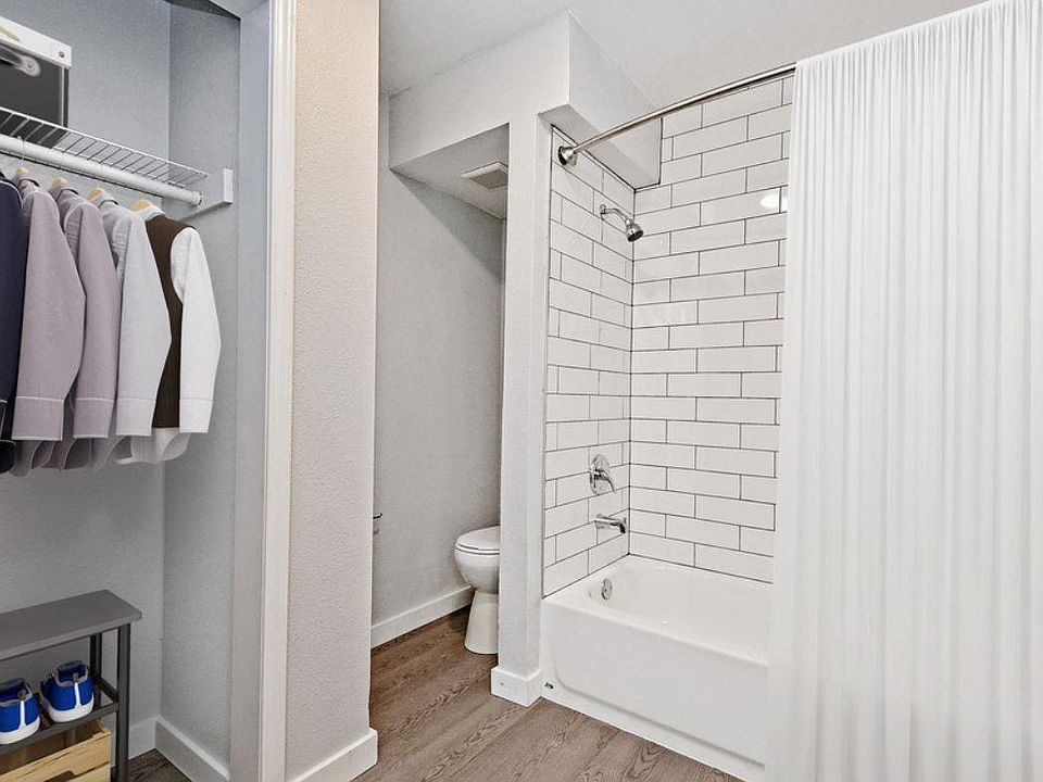 1st image of 4548 1/2 Avenue A #101