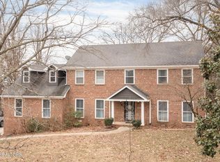 10725 Farragut Hills Blvd, Knoxville, TN 37934