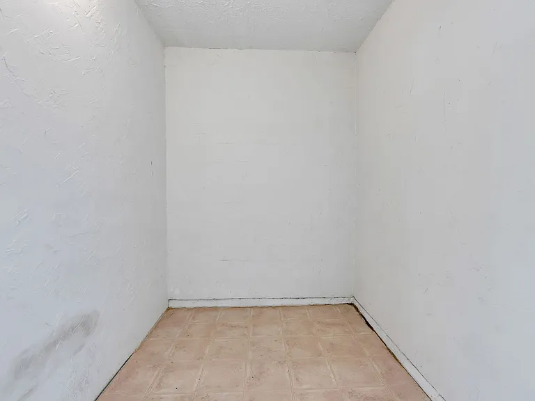 345 E 1830 S #1A — Photo 13