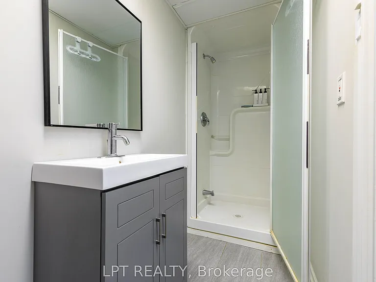6 Odin Cres — Photo 28