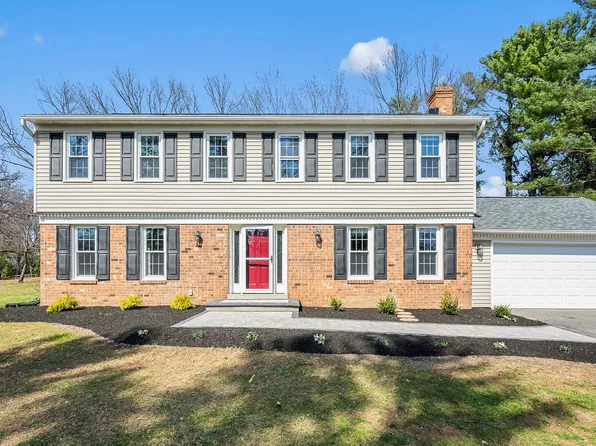 10825 Longmeadow Dr, Damascus, MD 20872