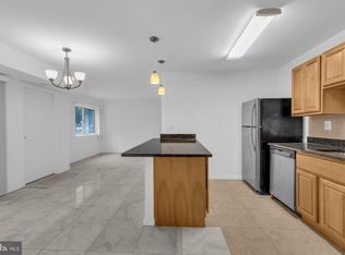 12413 Braxfield Ct APT 3, Rockville, MD 20852