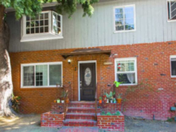 2nd image of 1728 Laurel Canyon Blvd APT D