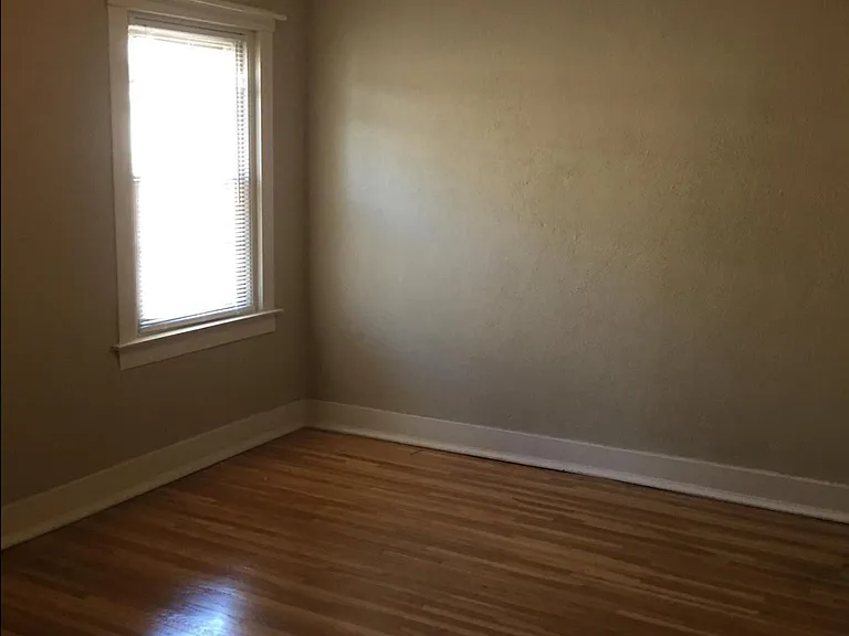 920 Amherst St #3 — Photo 2
