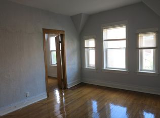 3516 N Broadway St, Chicago, IL 60657