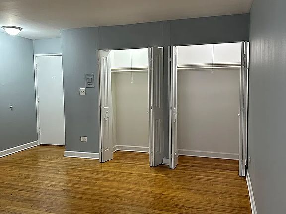 4th image of 1517 W Morse Ave #405