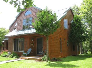 28 Rocky Point Ln, Inlet, NY 13360