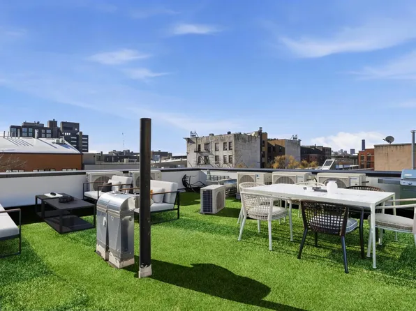 96 Moore Street image 1 of 5