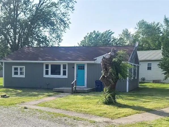 606 S Clay St, Gallatin, MO 64640