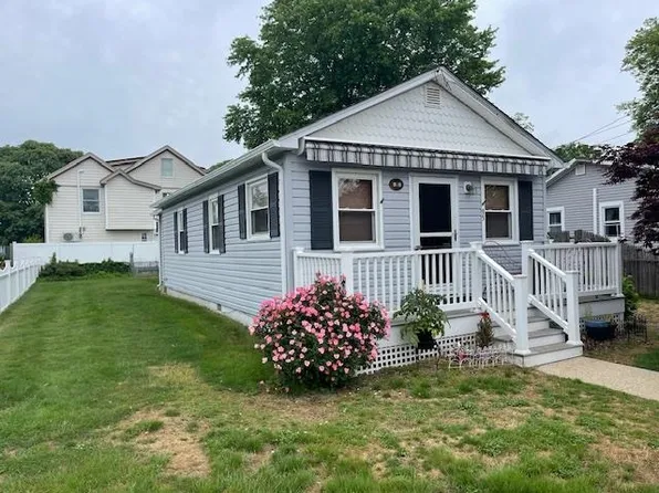 95 Arbor Rd, Villas, NJ 08251