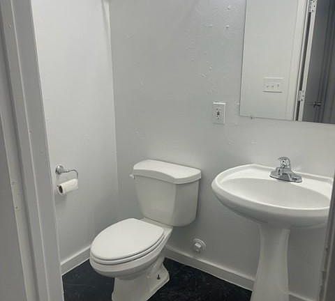 5th image of 101 S Walton St Ste 113