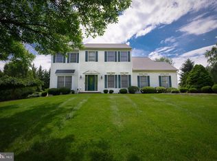 32 Brinker Dr, Doylestown, PA 18901
