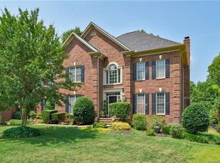 7016 Meadow Run Ln, Charlotte, NC 28277