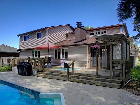 3rd image of 4525 Marie Dr