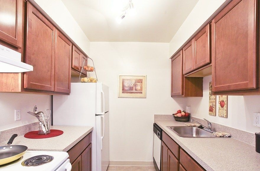1st image of 14010 Pine Forest Dr #6976721