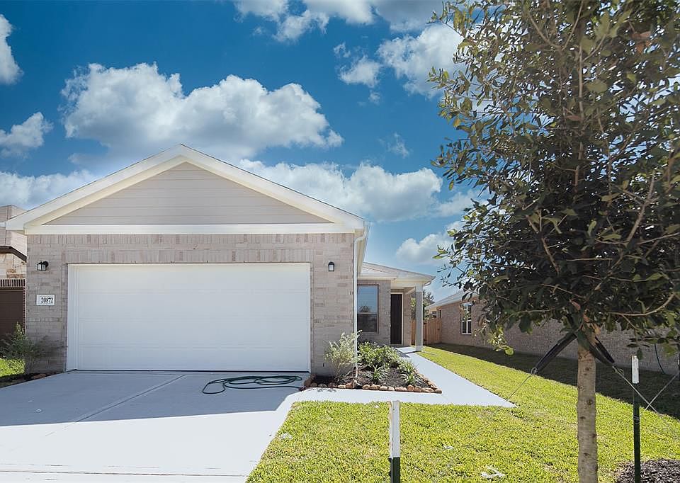 1st image of 20872 Sheffield Park Dr
