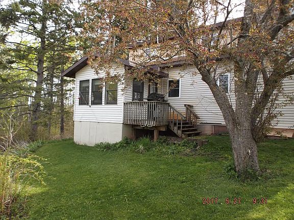 Rear deck off sunroom