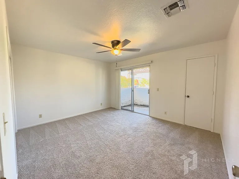 Tuscan Villa Apartments — Photo 29