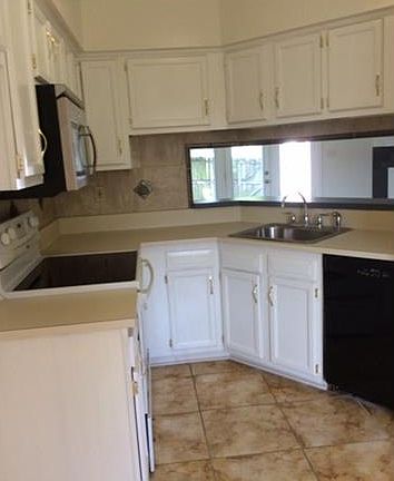 5th image of 4902 Lurgan Pl #4902