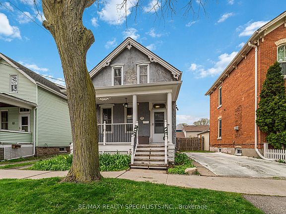 2nd image of 15 Catherine St