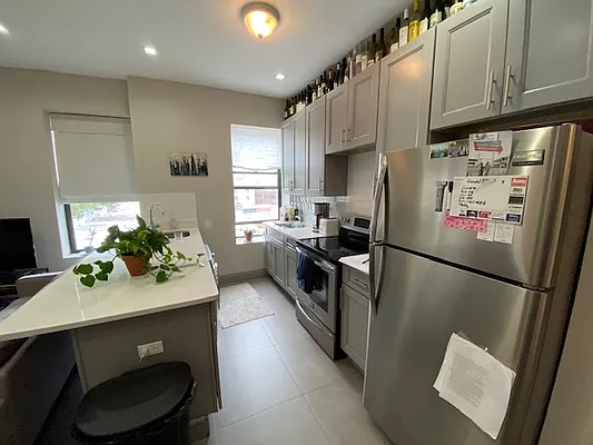 Rented by Mdays Realty | media 14